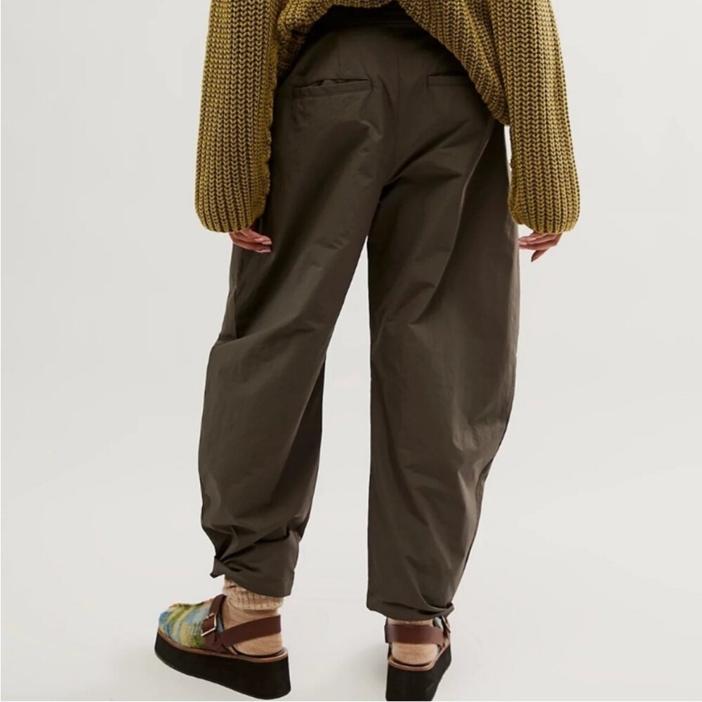 Free People Gabriette Barrel Trouser Turkish Coffee Dark Brown Pant Mid Sz 4 NEW - Picture 2 of 15